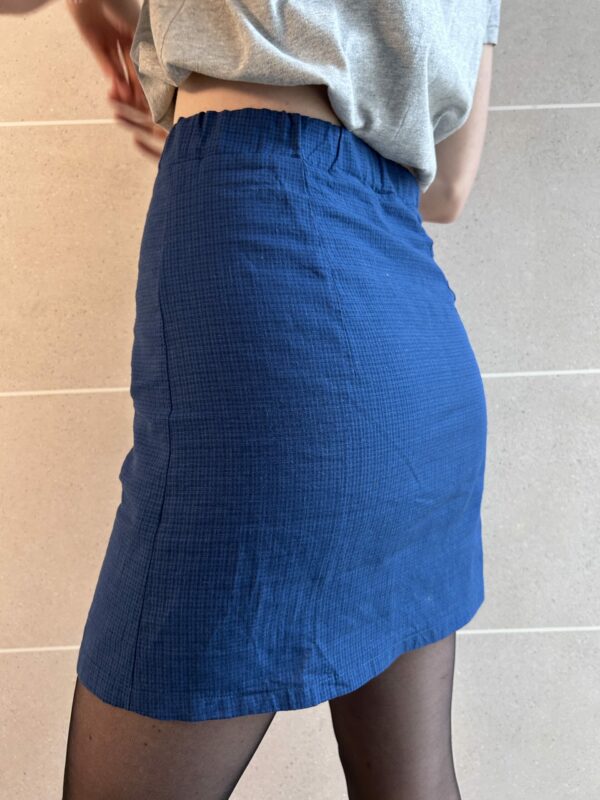La jupe courte – Image 4